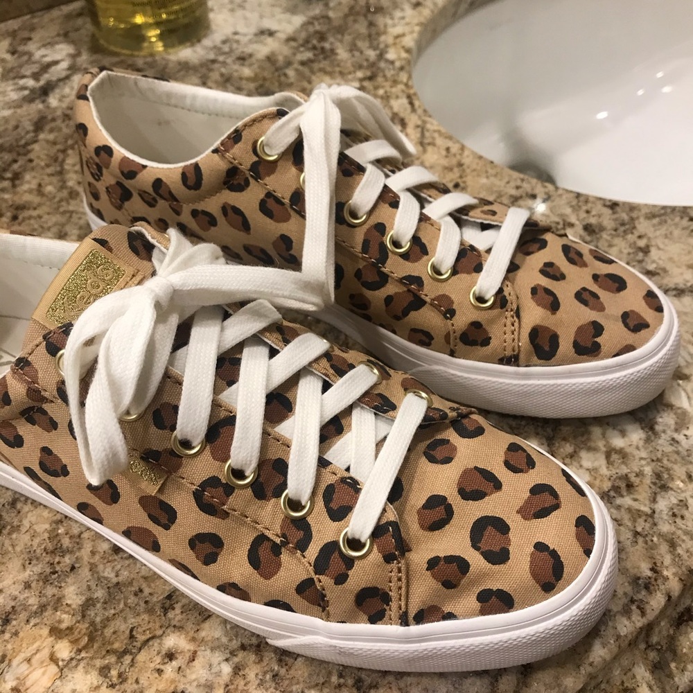 🌼New Jump Kick Keds. Just Lowered price. Final!🌼